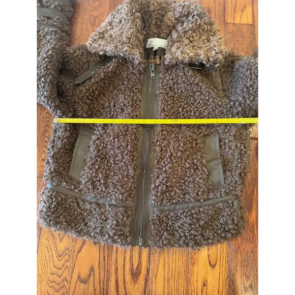Design History New York Palmer Teddy Women's XS Jacket Coat Faux Fur Buckle Soft - Picture 13 of 16